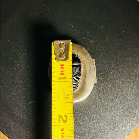 Antique Sterling Silver Pill Box with Carved Onyx Alien Head - Picture 10 of 10